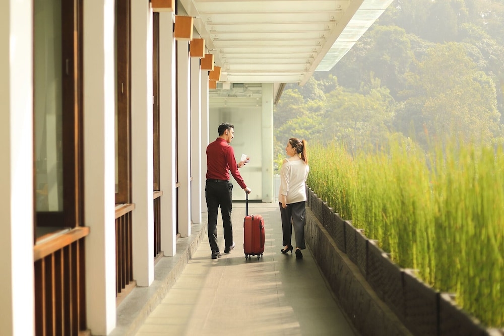 コンシェルジュ デスク