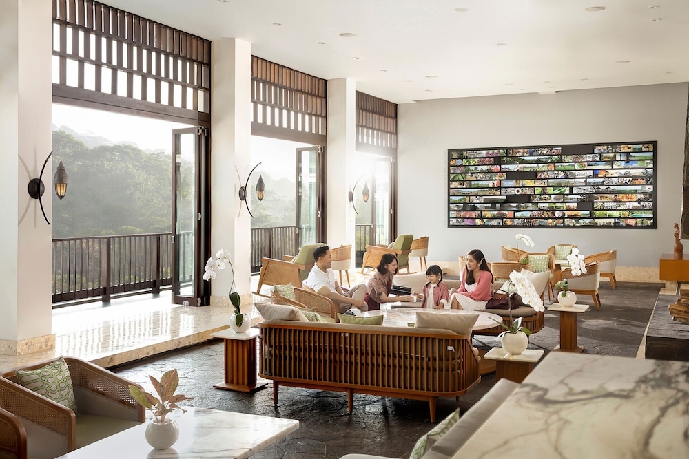 ロビー応接スペース