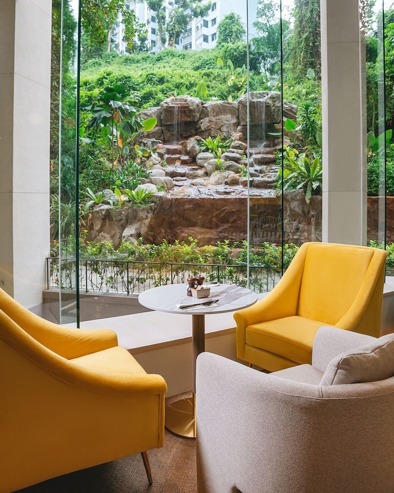 ロビーラウンジ