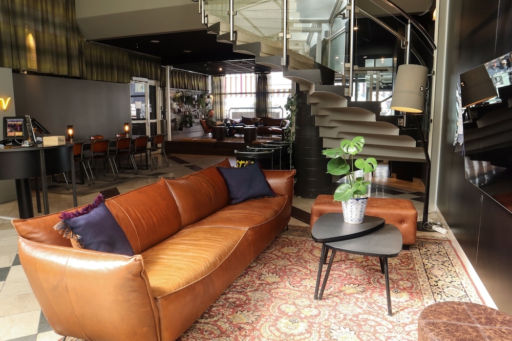 ロビー応接スペース