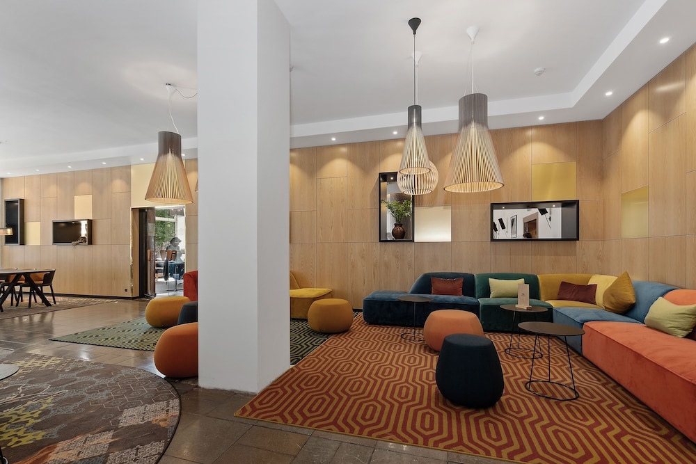 ロビーラウンジ