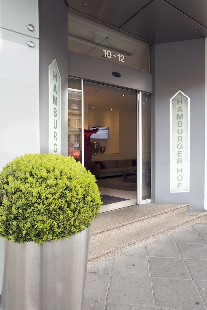 ロビーラウンジ