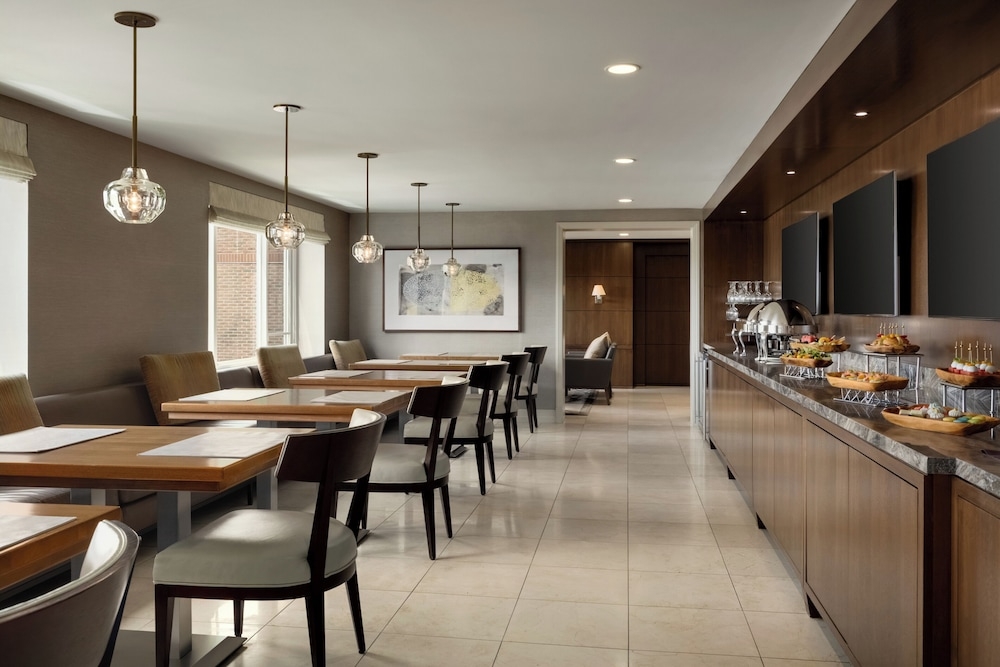 エグゼクティブ ラウンジ