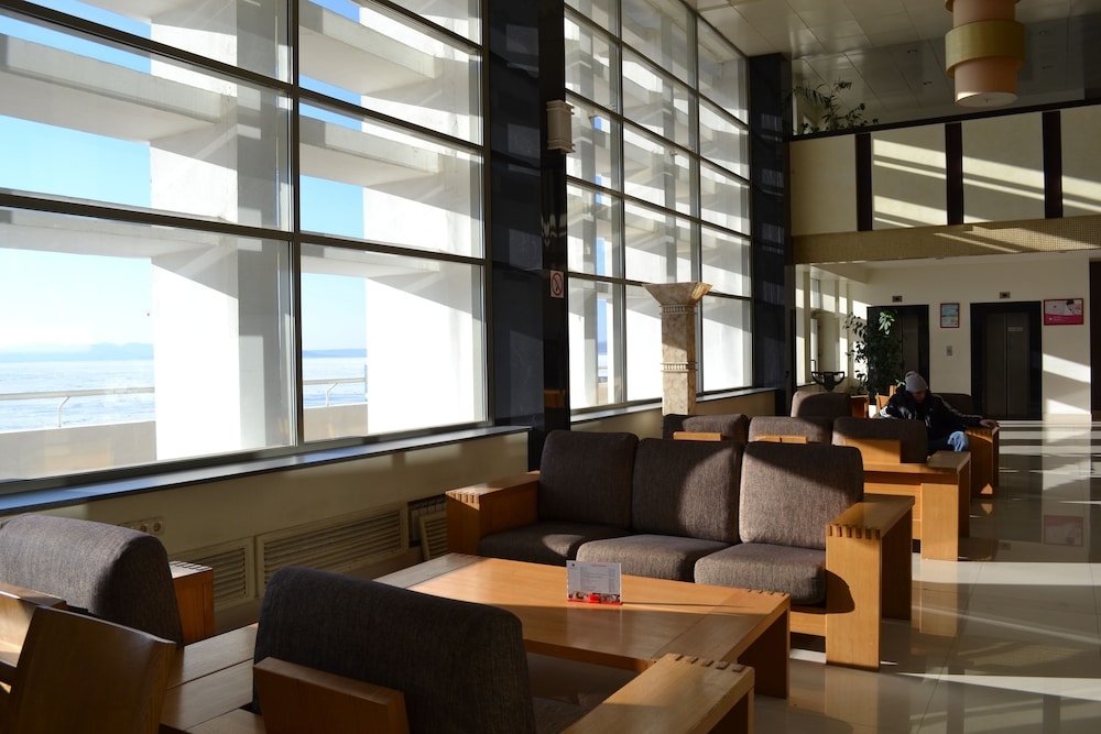 内部エントランス