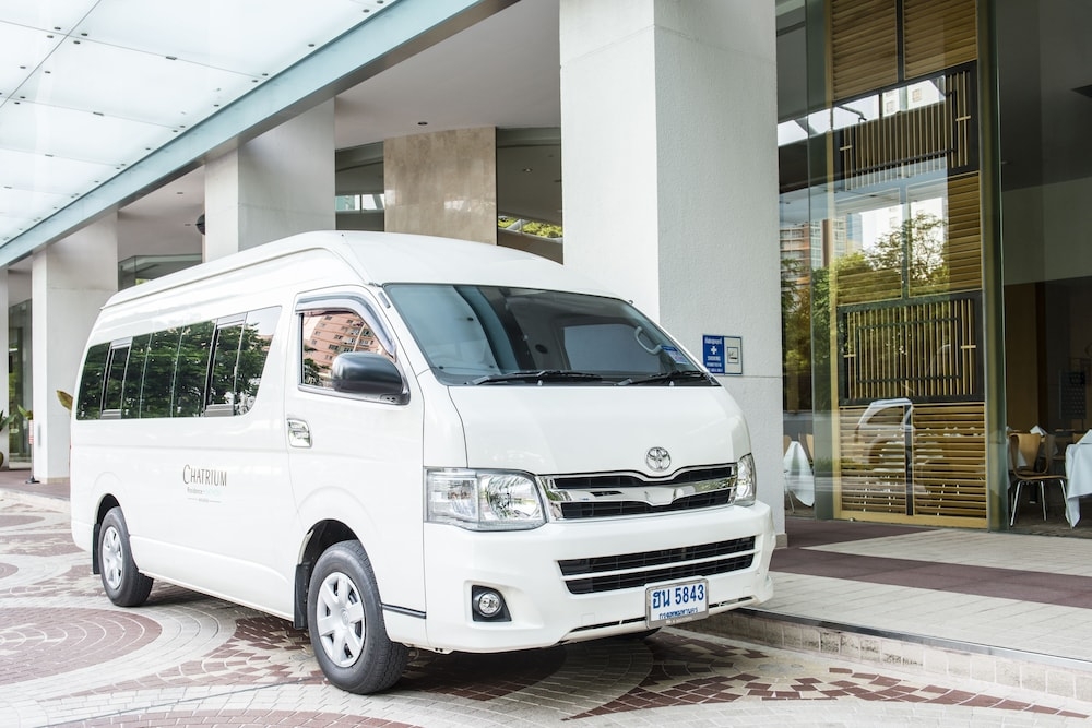 市街地へのシャトル サービス