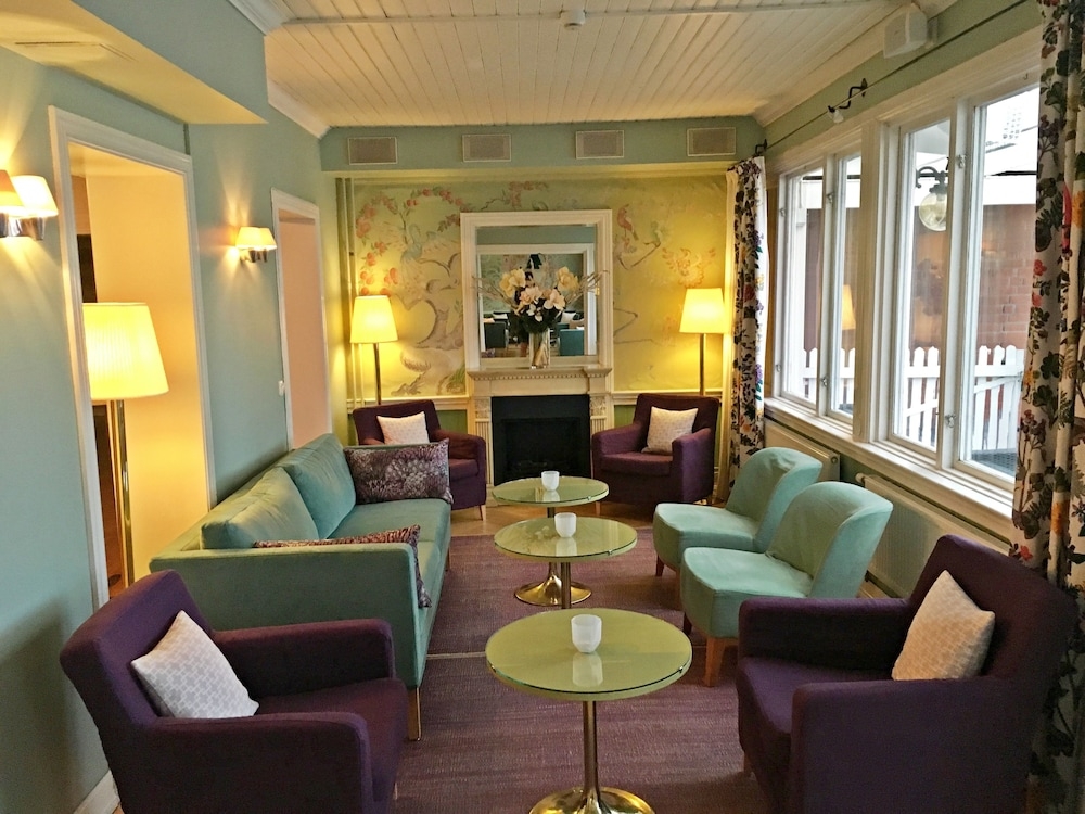 ロビー応接スペース