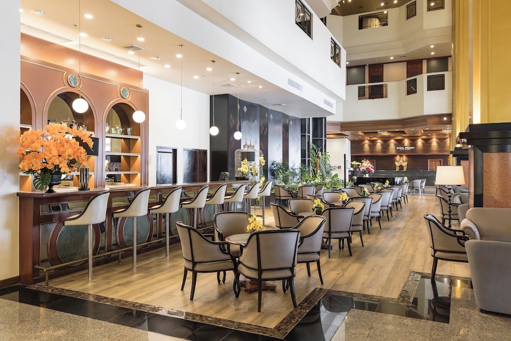 ロビーラウンジ