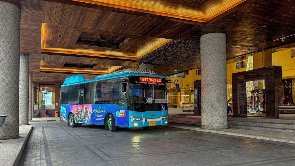 市街地へのシャトル サービス