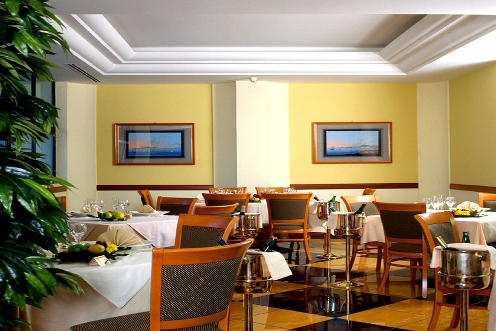 デリカテッセン