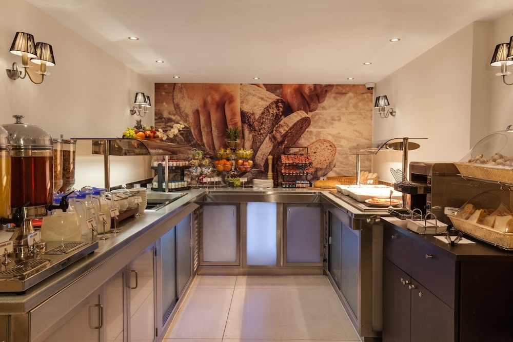 朝食ビュッフェ