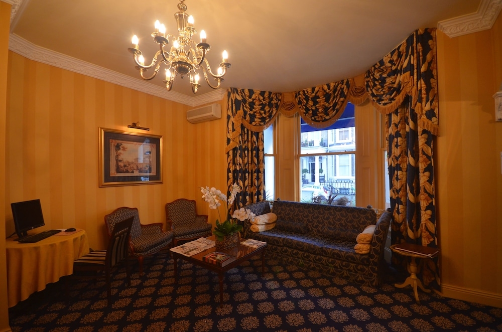 ロビー応接スペース