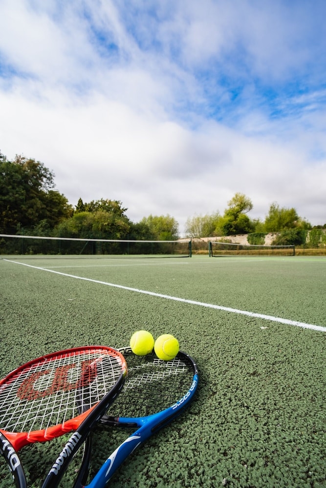 テニスコート
