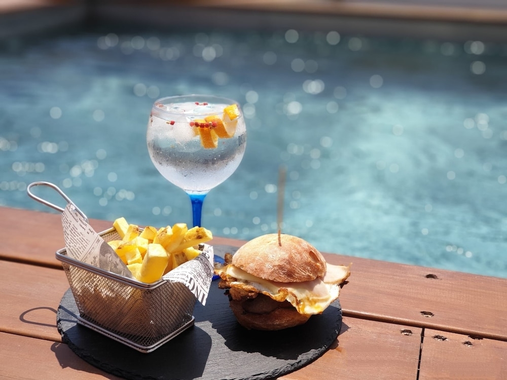 スイムアップバー