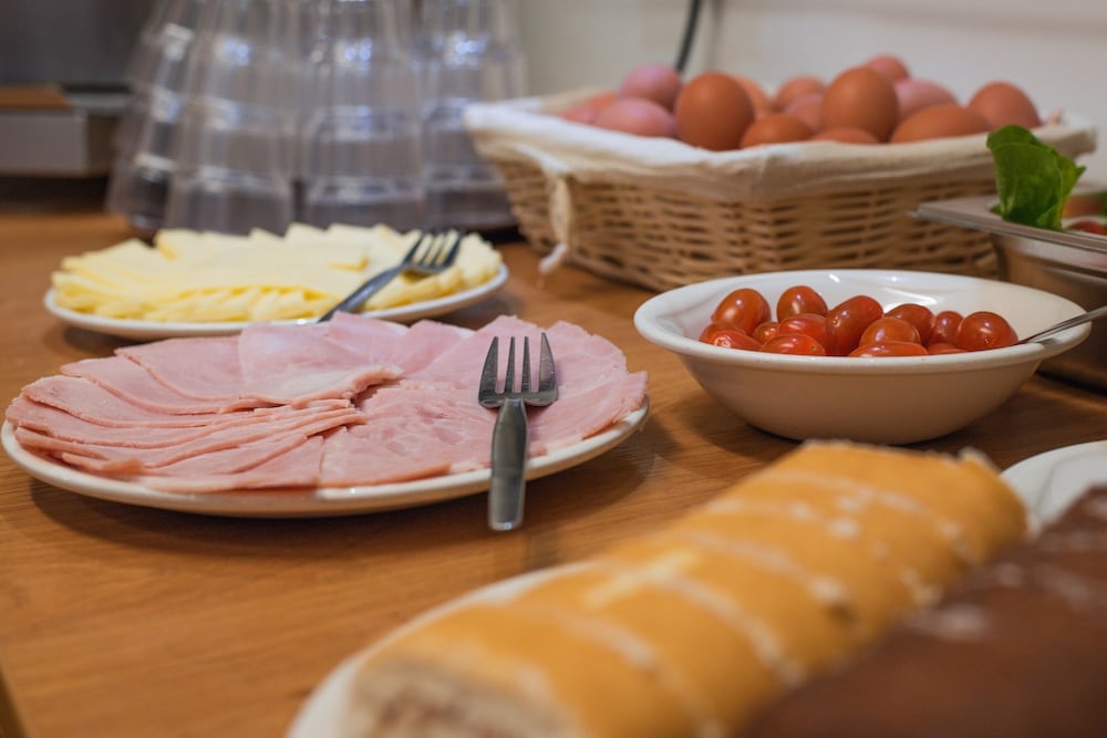 朝食ビュッフェ