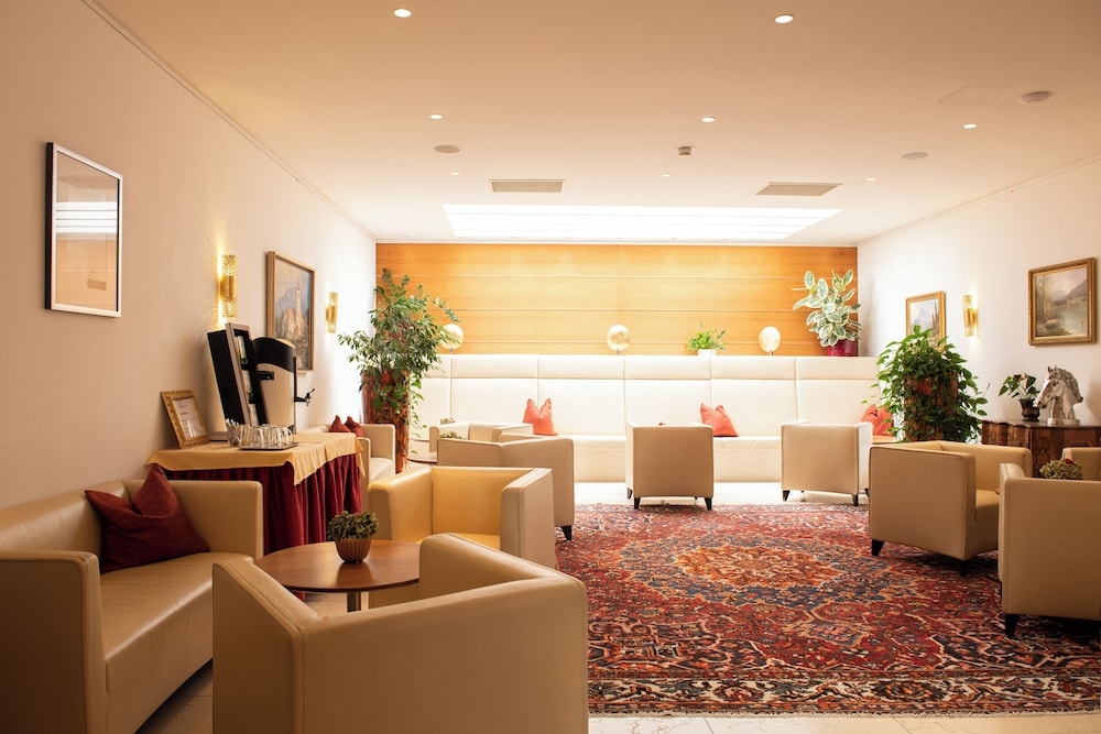 ロビー応接スペース