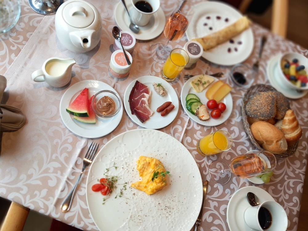 朝食ビュッフェ