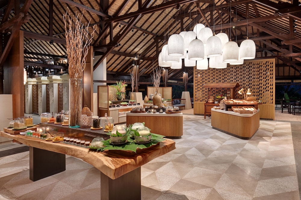 朝食ビュッフェ