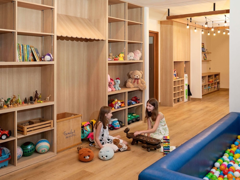 子供用の遊び場 - 屋内