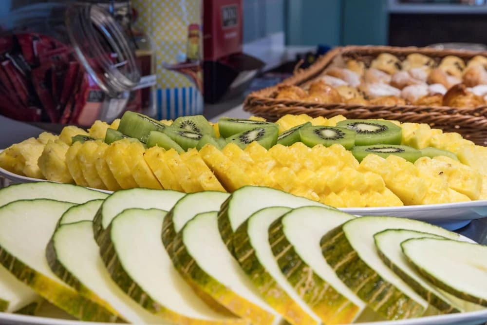 朝食ビュッフェ