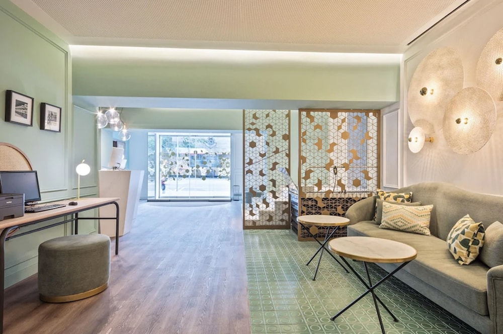 ロビー応接スペース