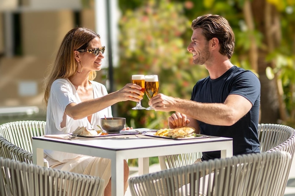 屋外ダイニングエリア