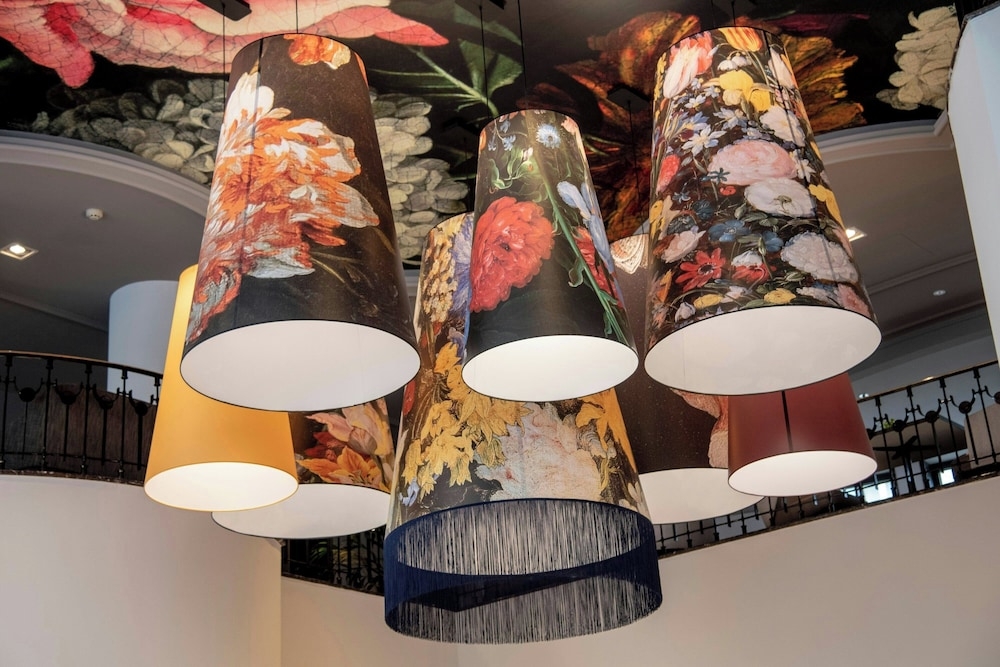 ロビーラウンジ