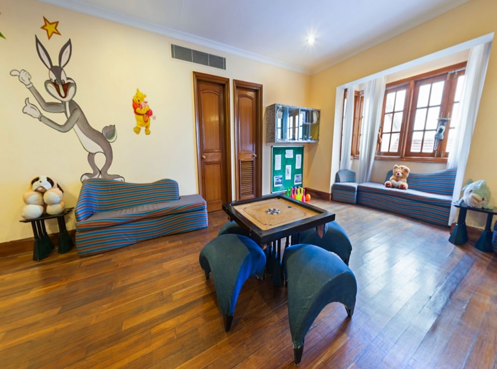 子供用の遊び場 - 屋内