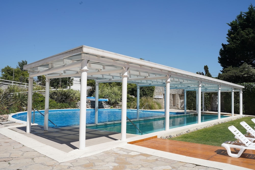 屋内 / 屋外プール