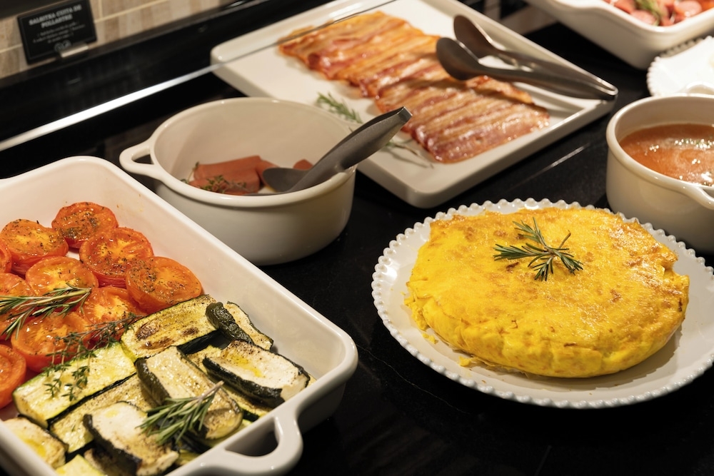 朝食ビュッフェ