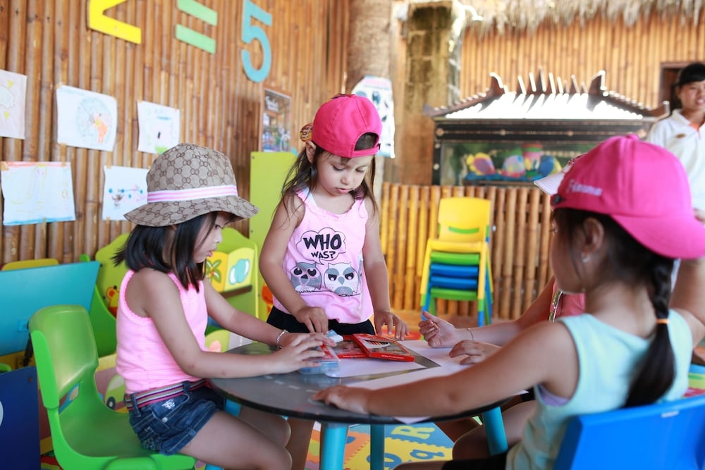 子供用の遊び場 - 屋外