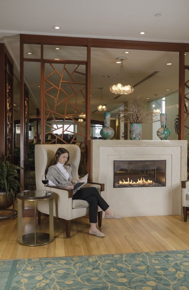 ロビー応接スペース