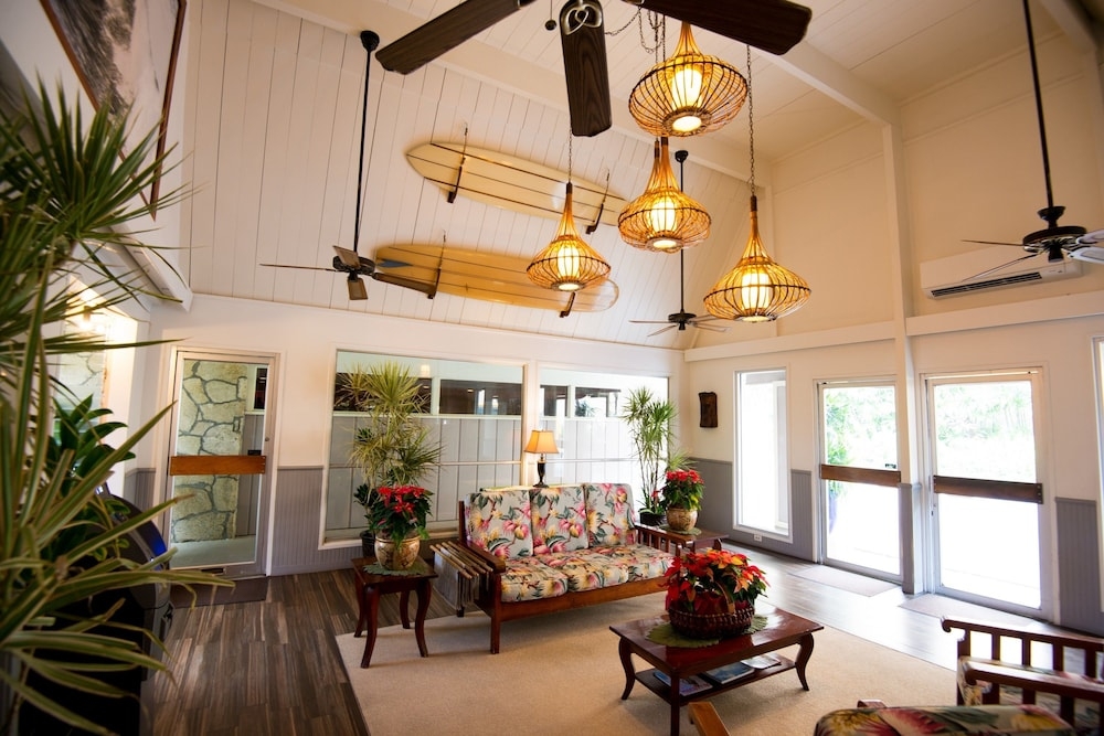 ロビーラウンジ