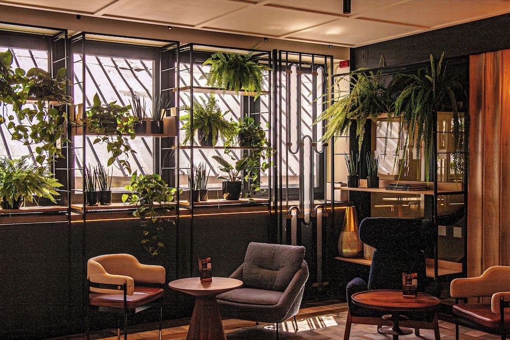 ロビー応接スペース