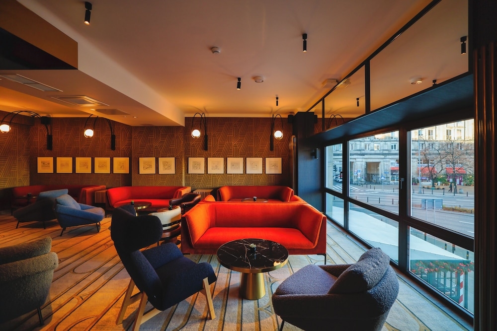 ロビーラウンジ