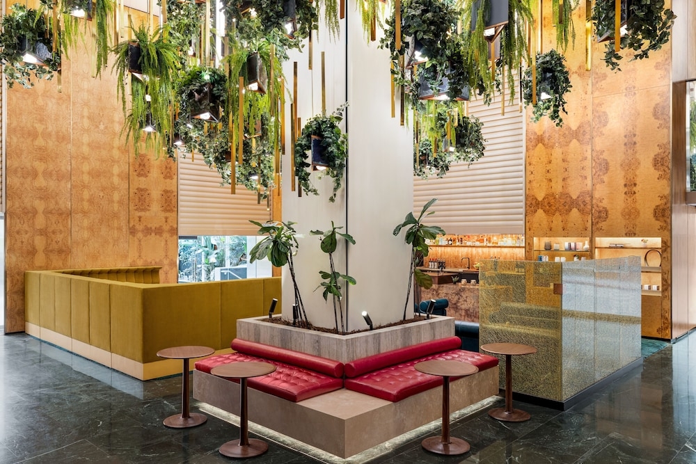 ロビー応接スペース