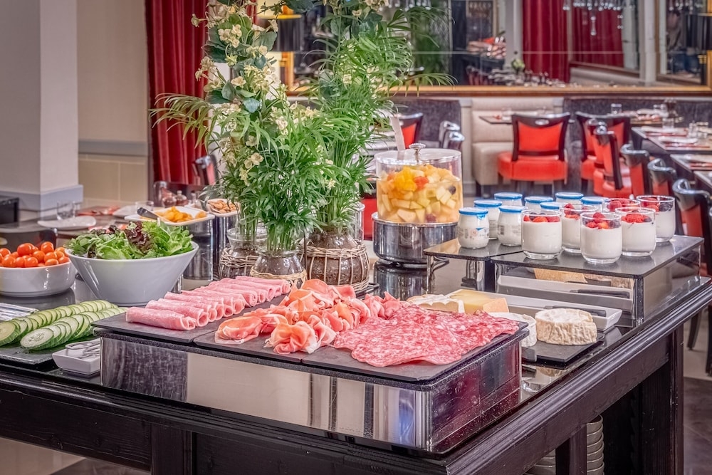 朝食ビュッフェ