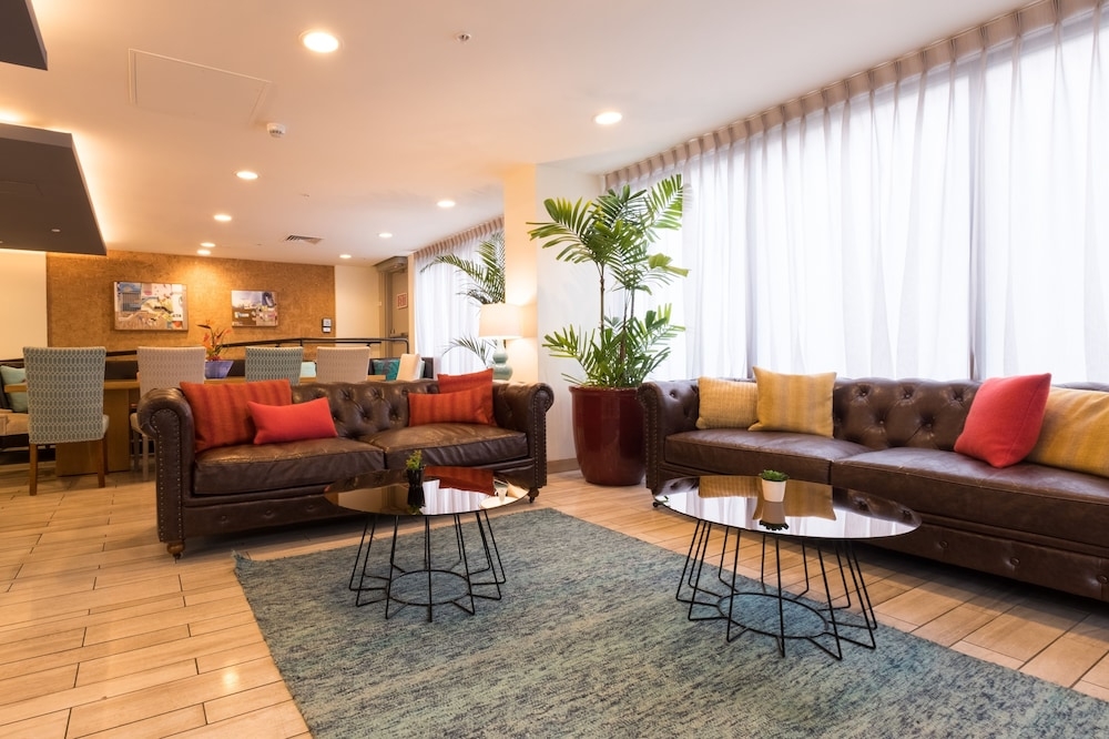 ロビー応接スペース