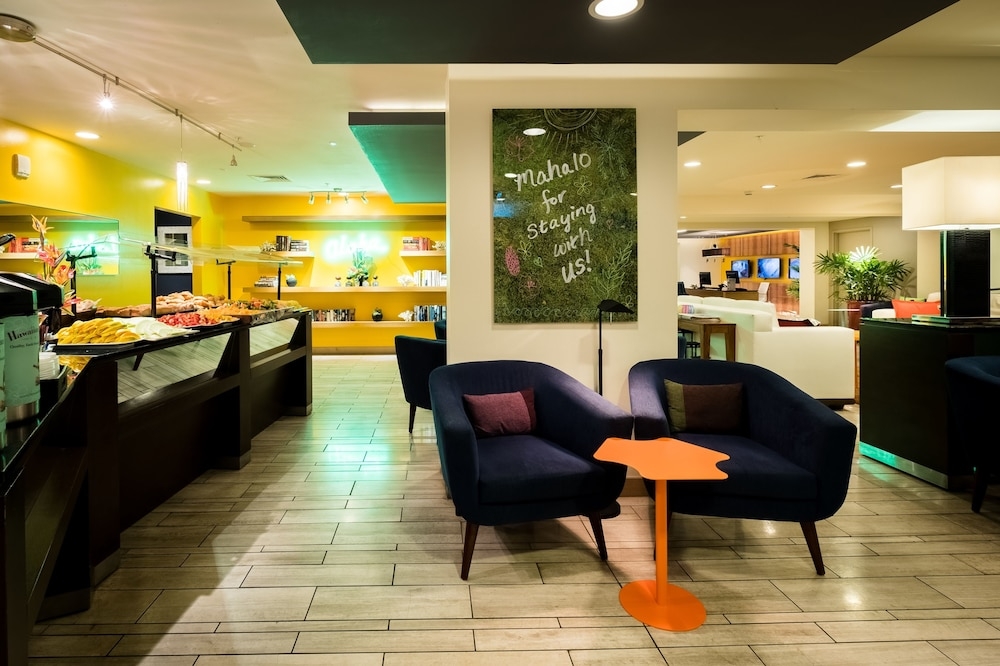 ロビーラウンジ