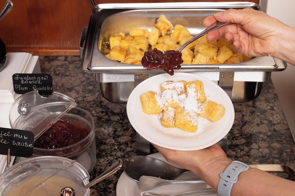 朝食ビュッフェ