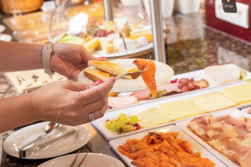 朝食ビュッフェ