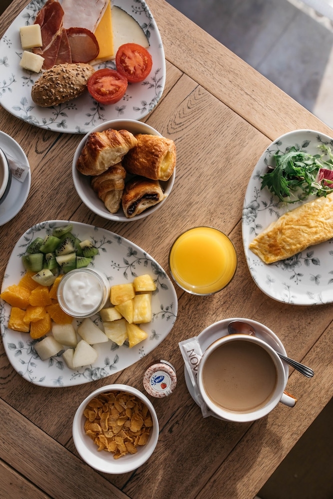 朝食ビュッフェ