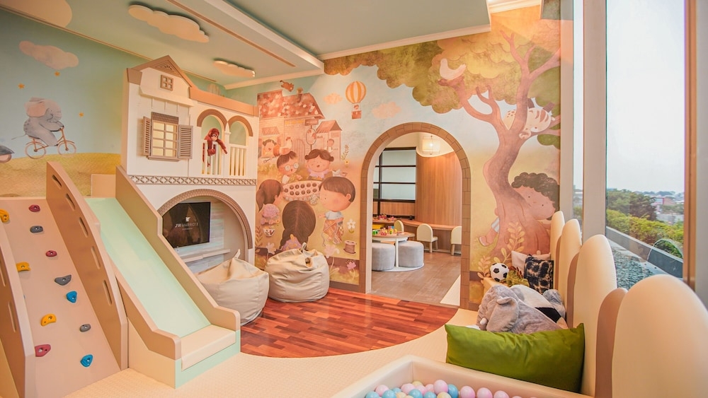 子供用の遊び場 - 屋内