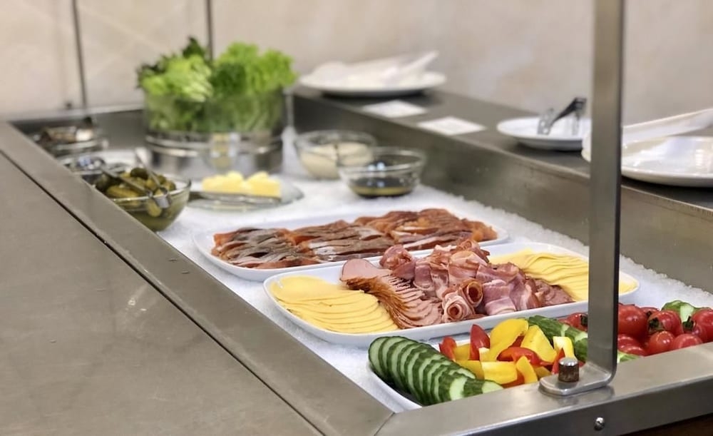 朝食ビュッフェ