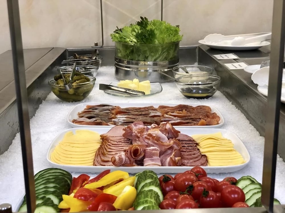 朝食ビュッフェ