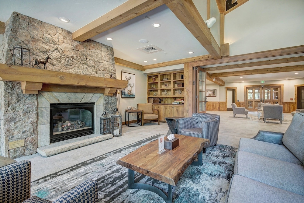 ロビー応接スペース