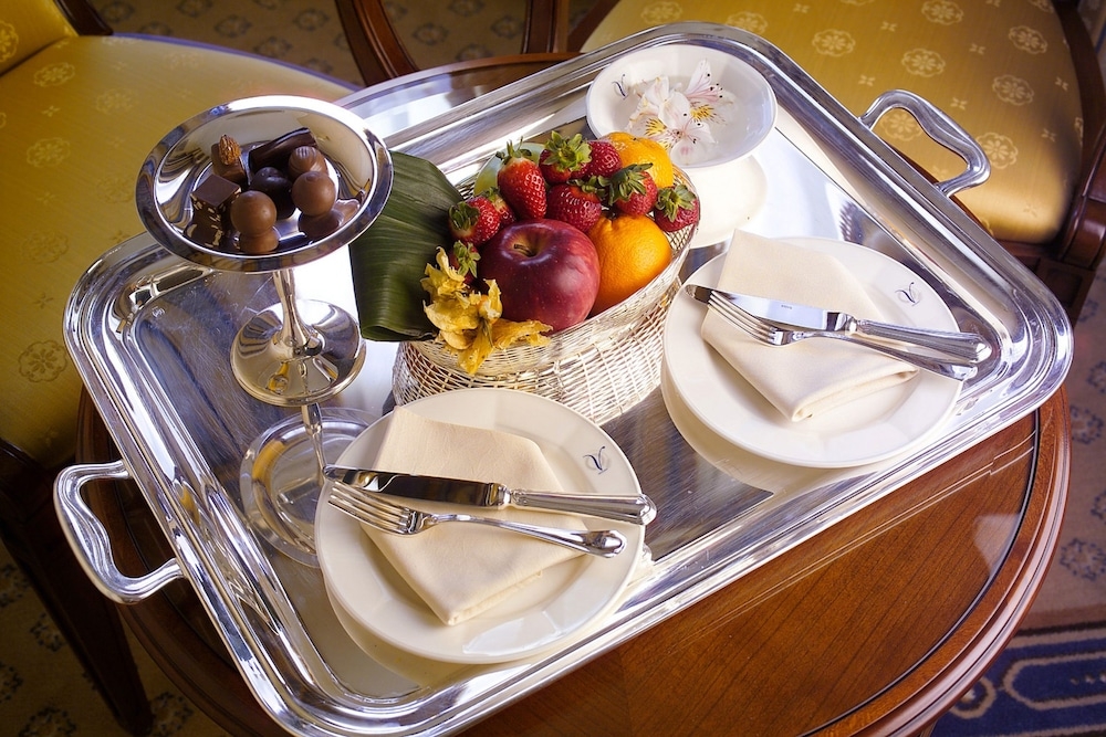 ルームサービス