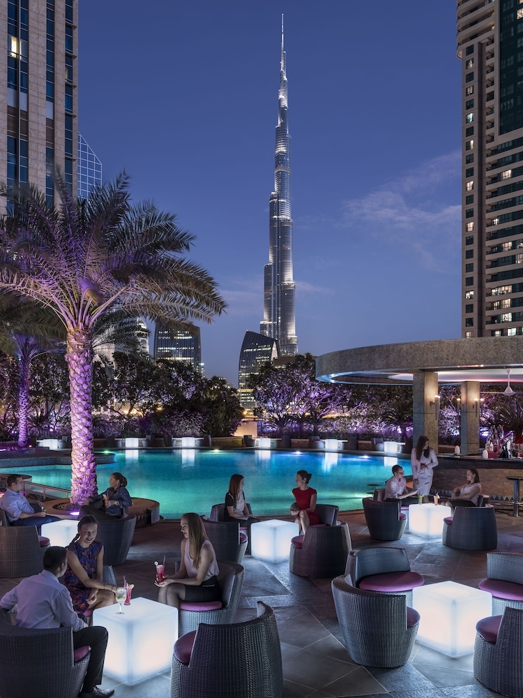 プールサイドバー