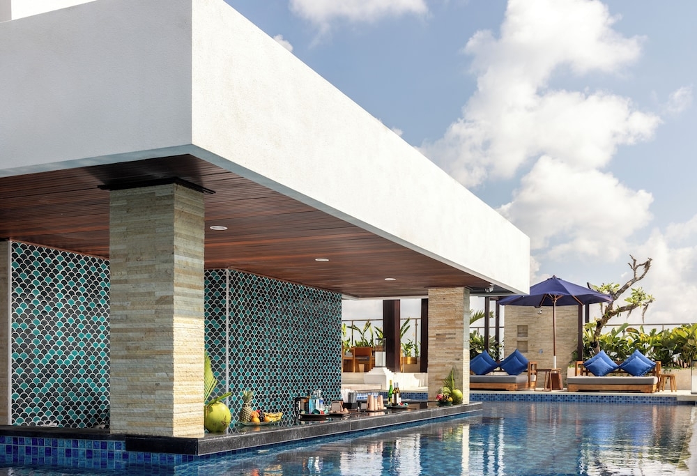 スイムアップバー