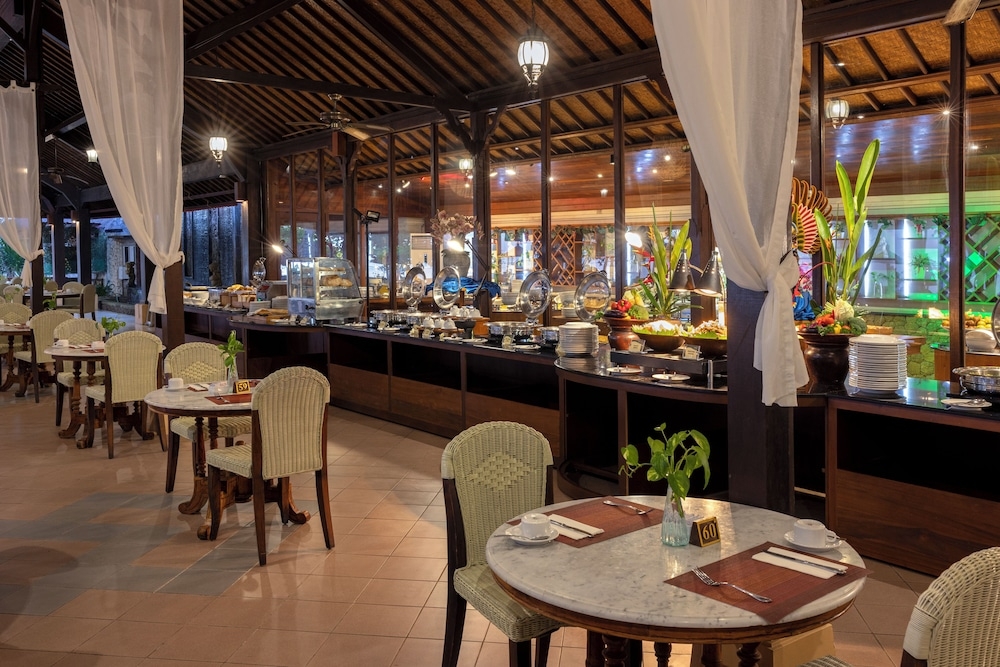 朝食ビュッフェ