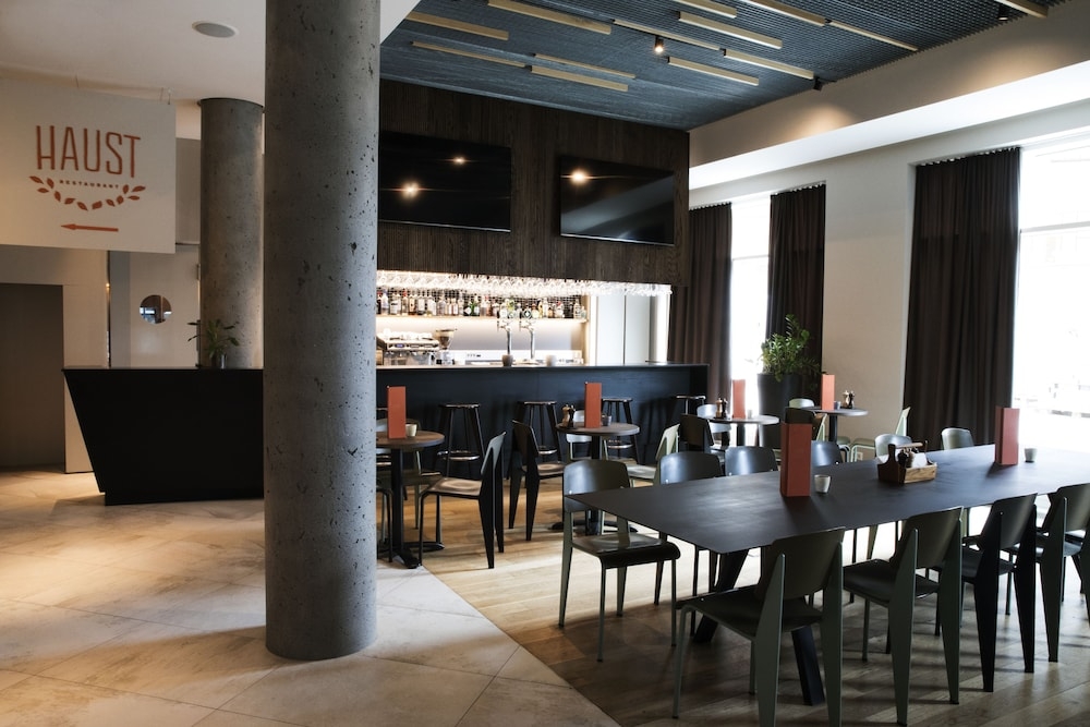 ロビーラウンジ